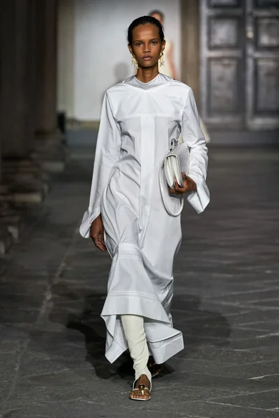 Look 47